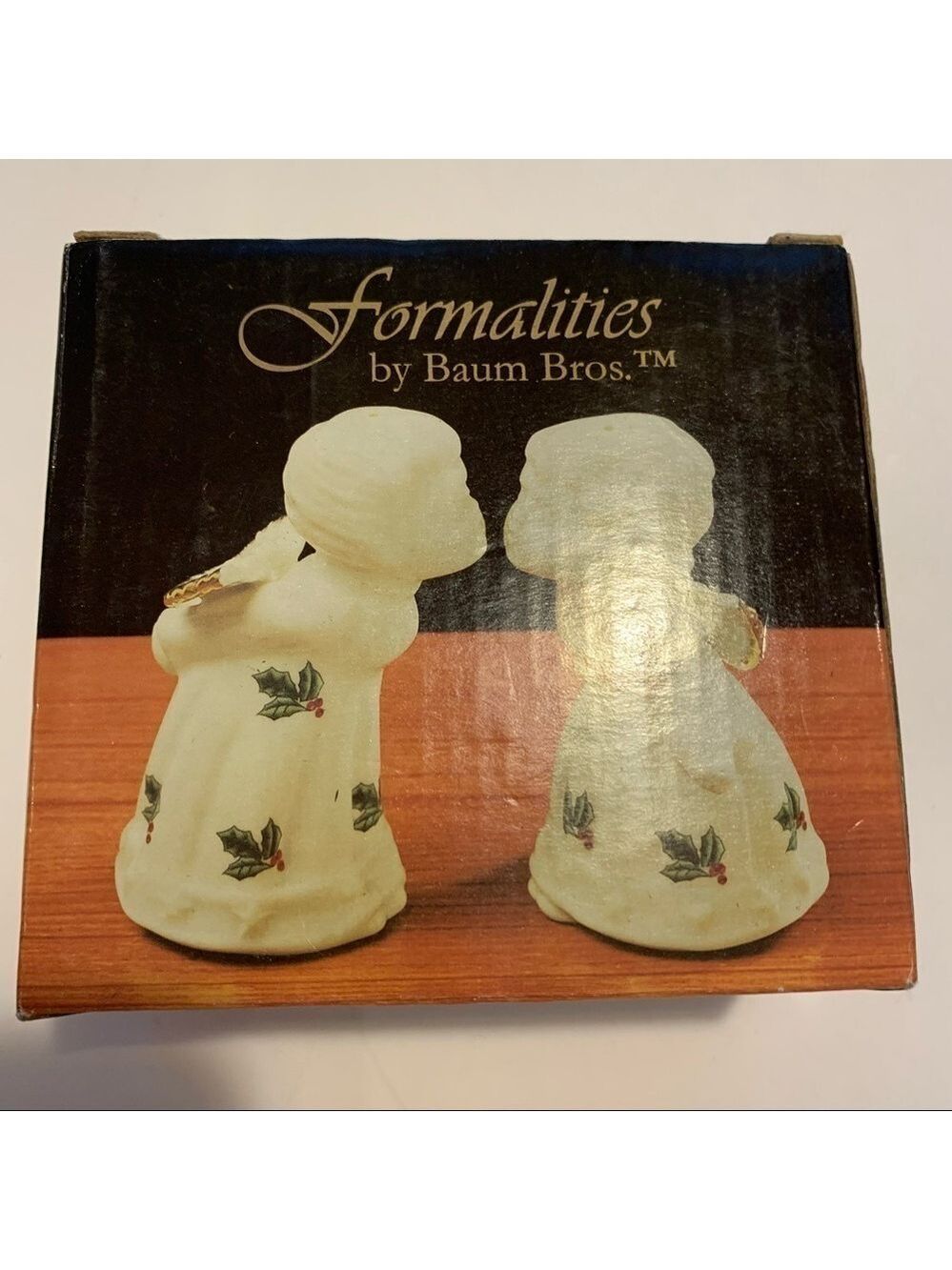 FORMALITIES Salt Pepper Set Angels Ivory Gold Vintage